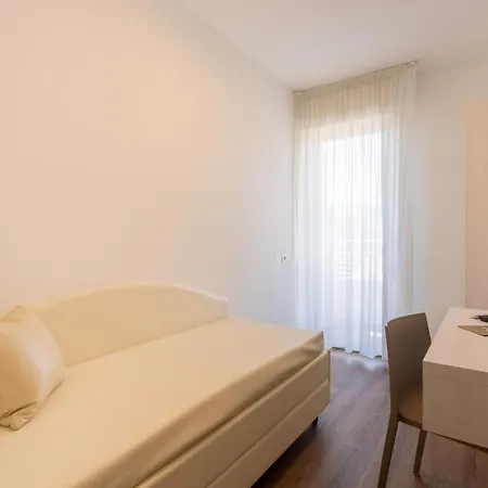 Hotel Corfù 3*