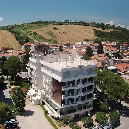 Corfù 3* Pineto